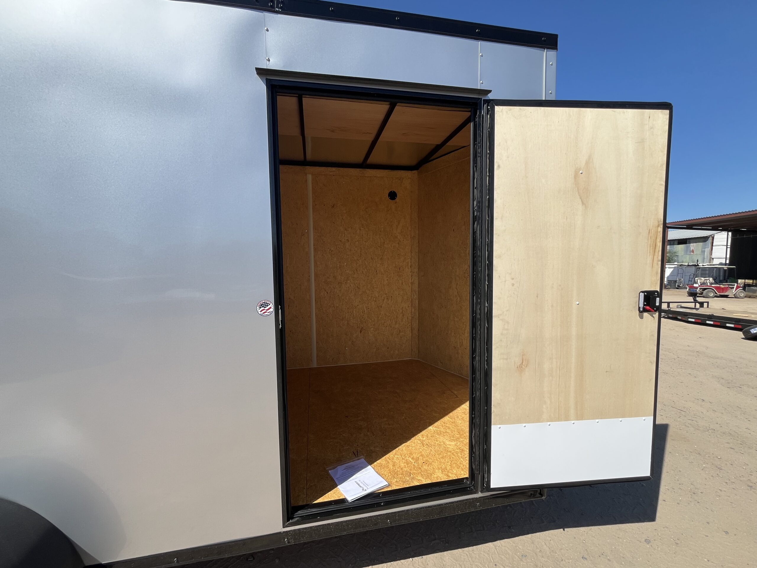 16x7 Indigo DLX, 7K GVWR, Ramp Door - Image 3