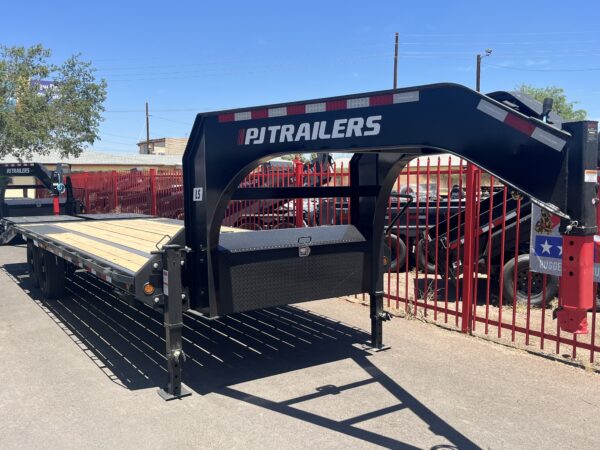 25' Gooseneck Low-Pro Flatdeck with Singles, 15,680 GVWR, Monster Ramps, 14 Ply Tires