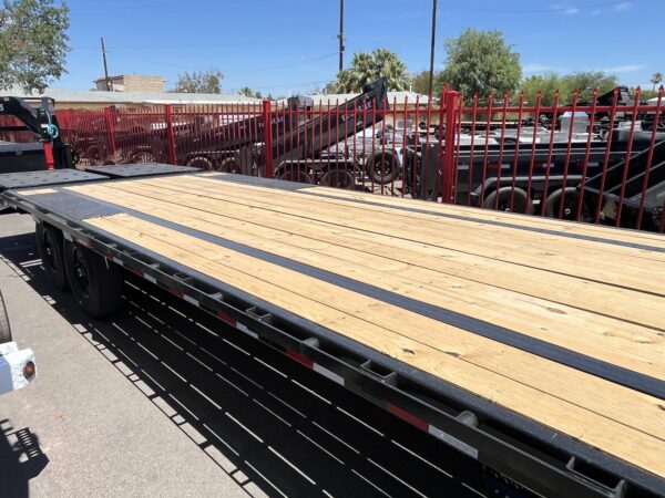25' Gooseneck Low-Pro Flatdeck with Singles, 15,680 GVWR, Monster Ramps, 14 Ply Tires