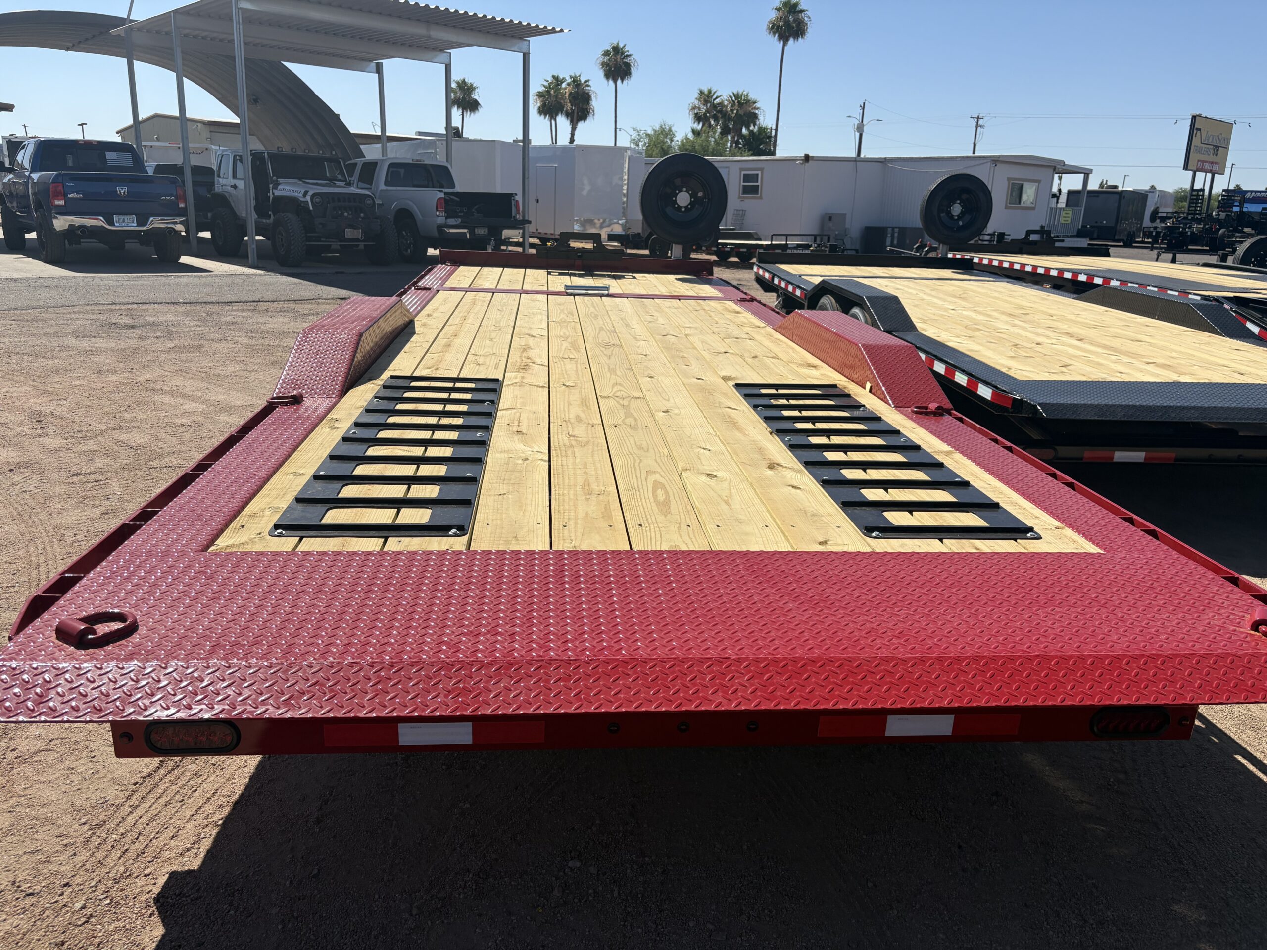 24x8.5 (18'+6') Tilt Bed Wide Body, Drive Over Fender, 17,600 GVWR, 80" Steel Toolbox - Image 5