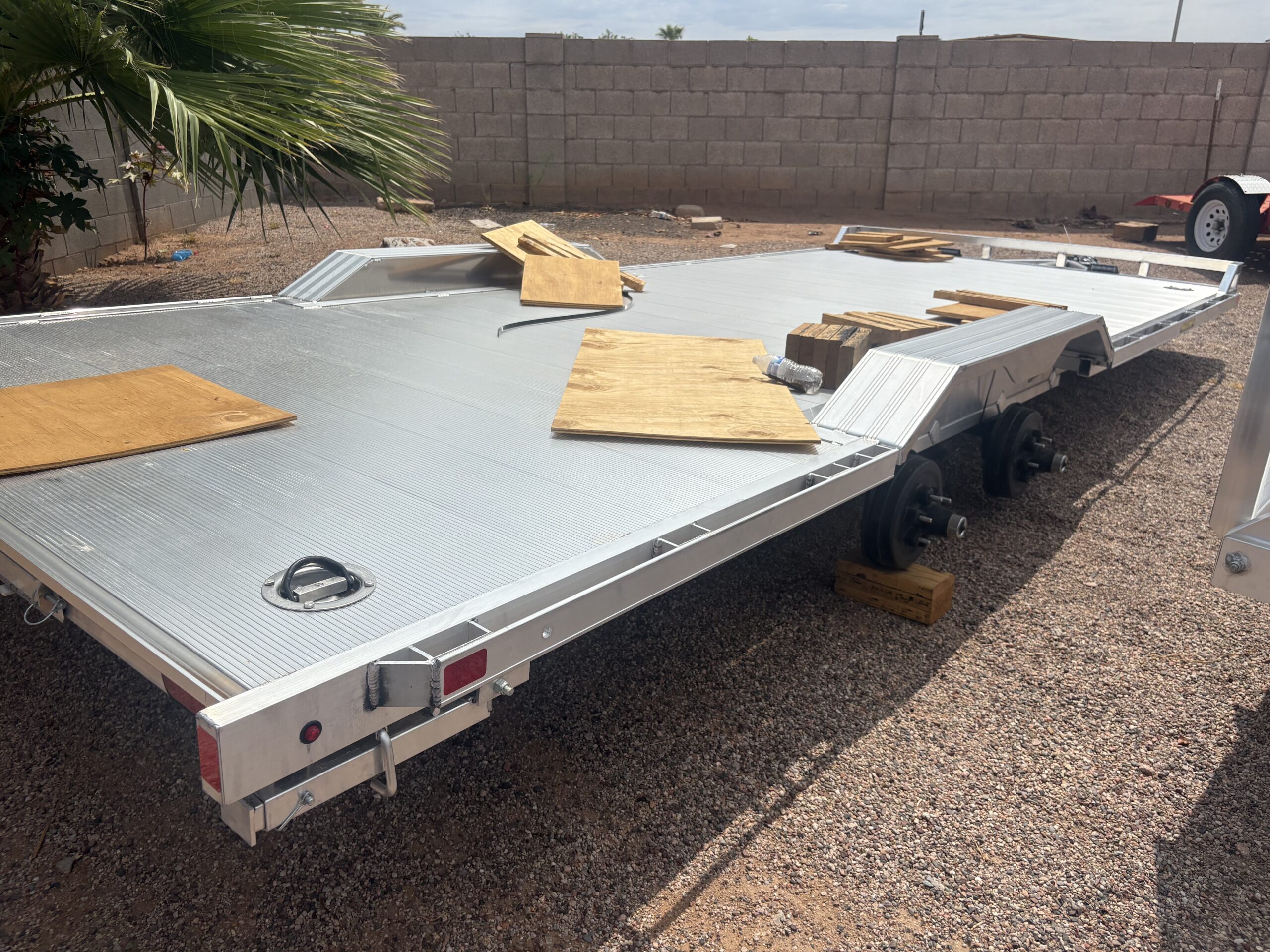 20x102 All Aluminum Wide Body, 10K GVWR, Heavy Tandem Axle, Drive-Over Fenders (WB20H-TA-EL-DOF-R-RR-RTD) - Image 4