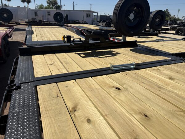 22x8.5 (18'+4') Tilt Bed Wide Body, 22K GVWR, 80" Steel Toolbox