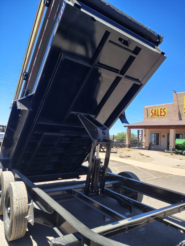 14x83 Low Pro Voyager, 14K GVWR, 24" Sides, 14 Ply Tires