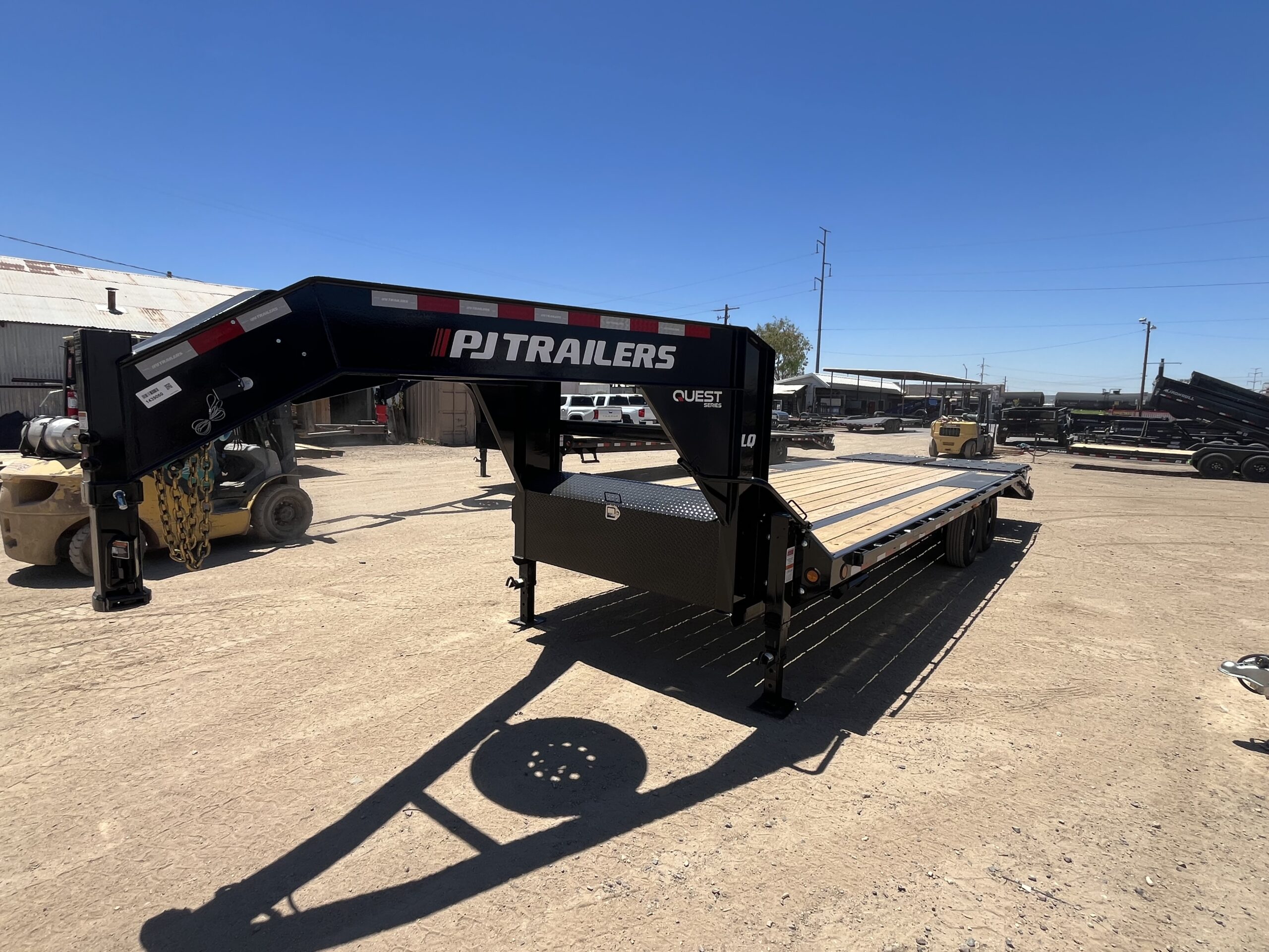 25' Gooseneck Low-Pro Flatdeck with Singles, 15,680 GVWR, Monster Ramps - Image 7