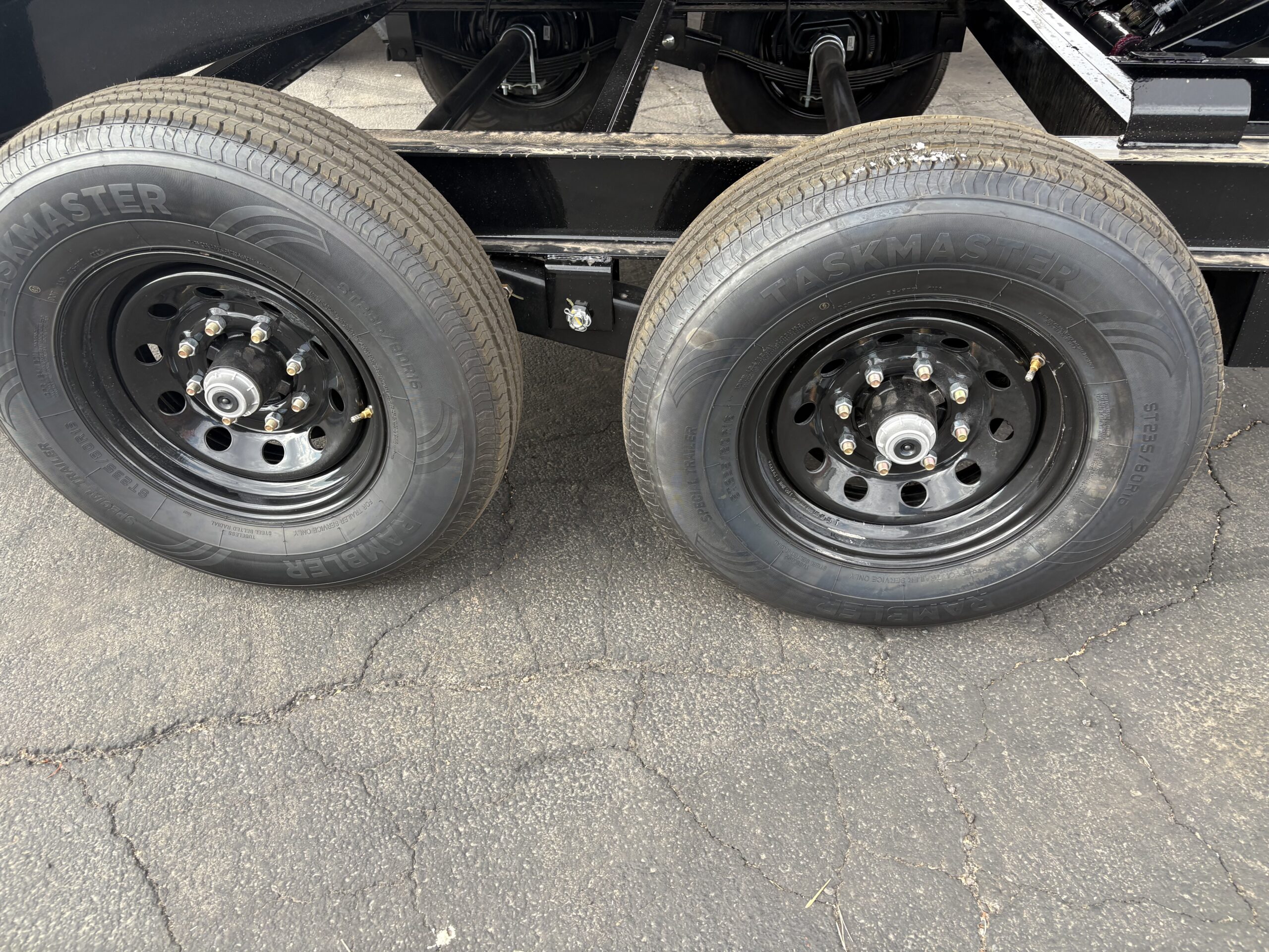 12x72 IronBull Tandem Axle Dump, 15K GVWR, 24" Sides, Solar Charger - Image 3