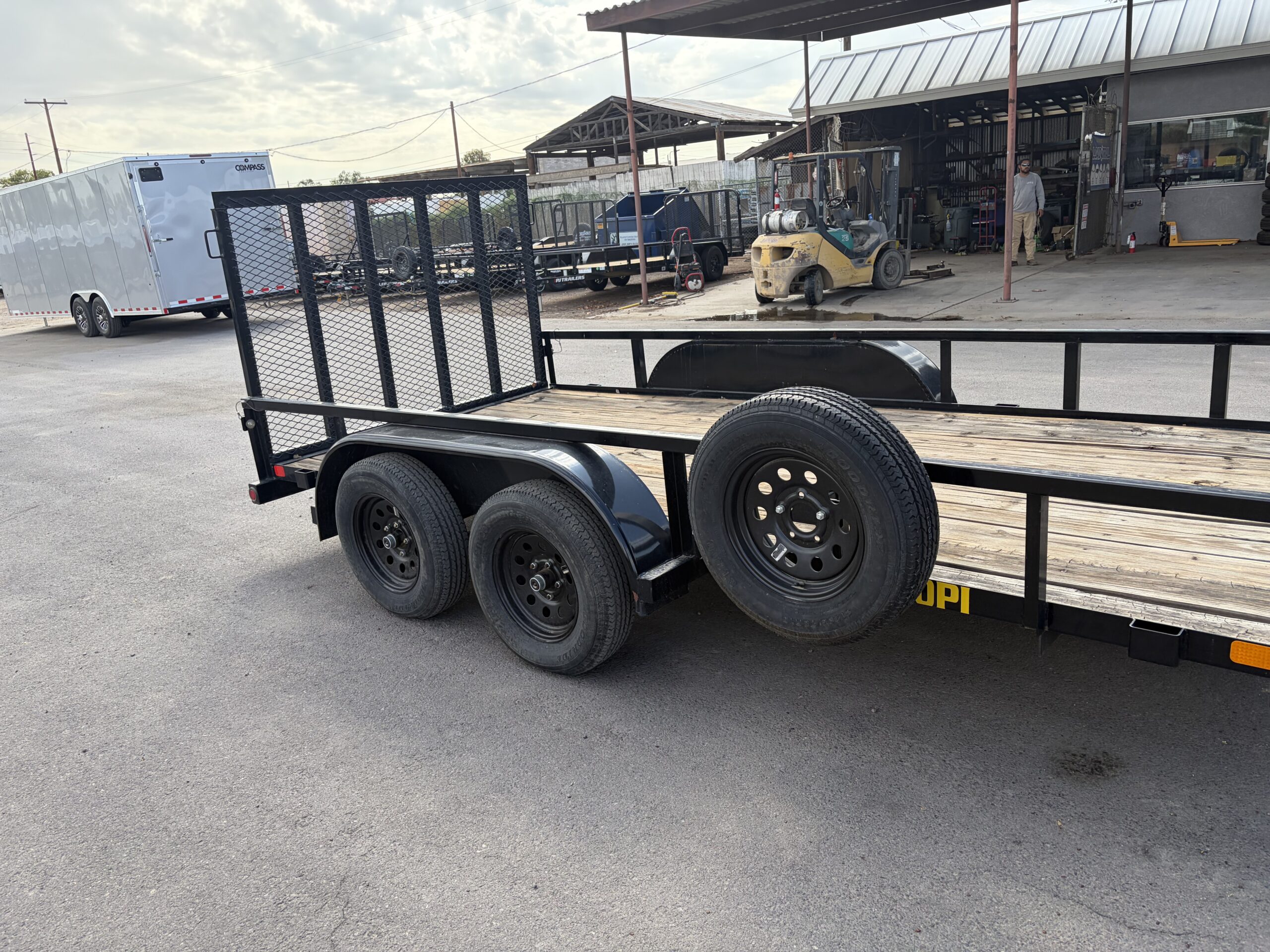 14x77 UTILITY TRAILER, TANDEM AXLE - Image 2