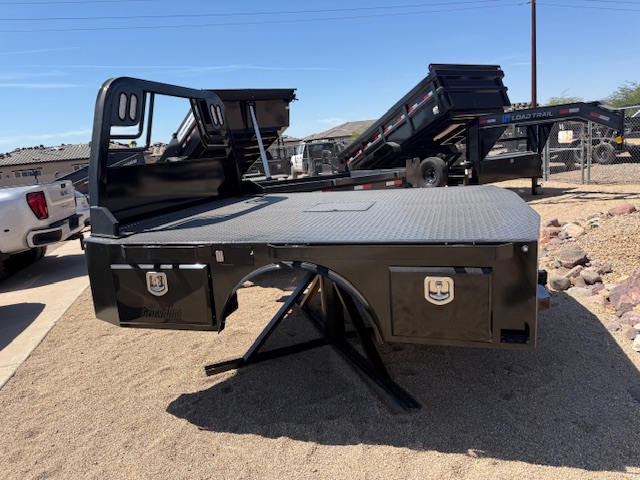Crownline SKD58 Skirted, Dual-Wheel, Long Bed, Black Boxes (8′ 6″ x 97″ - 58″ CTA) - Image 4