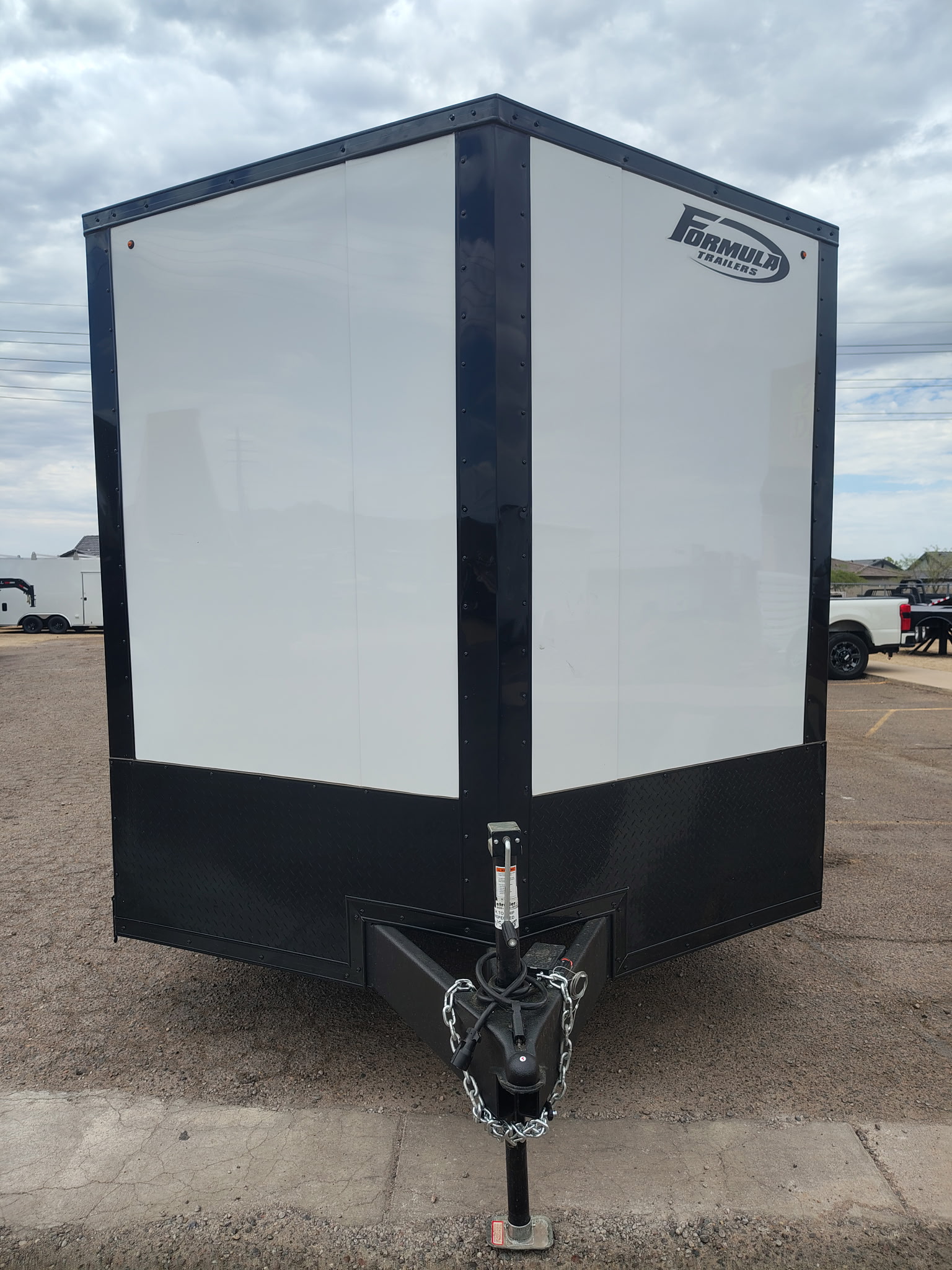 28x8.5 Conquest SE Flat Top Sloped V-Nose Enclosed Car Hauler, 10K GVWR, Ramp Door - Image 6