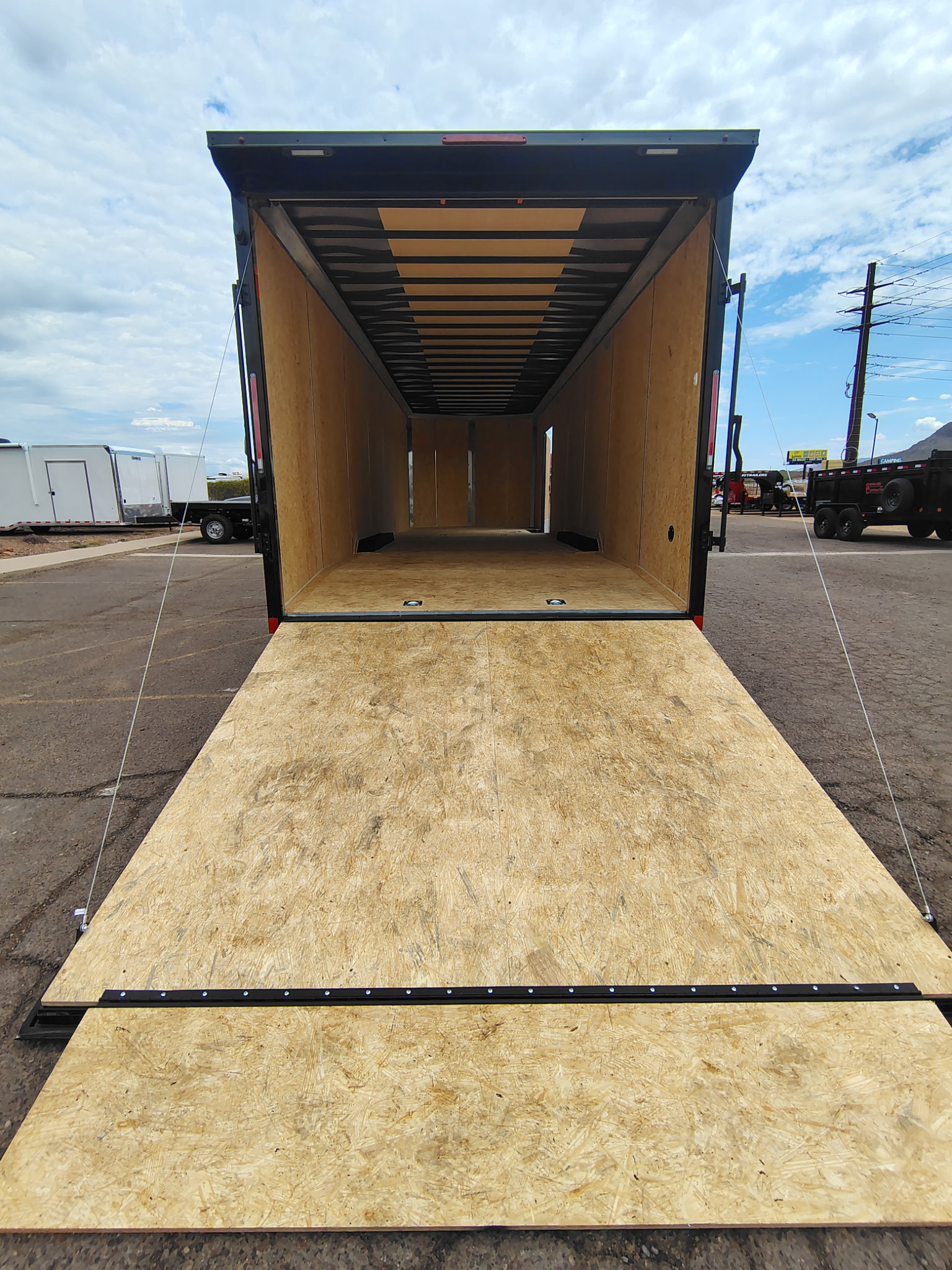 28x8.5 Conquest SE Flat Top Sloped V-Nose Enclosed Car Hauler, 10K GVWR, Ramp Door - Image 11