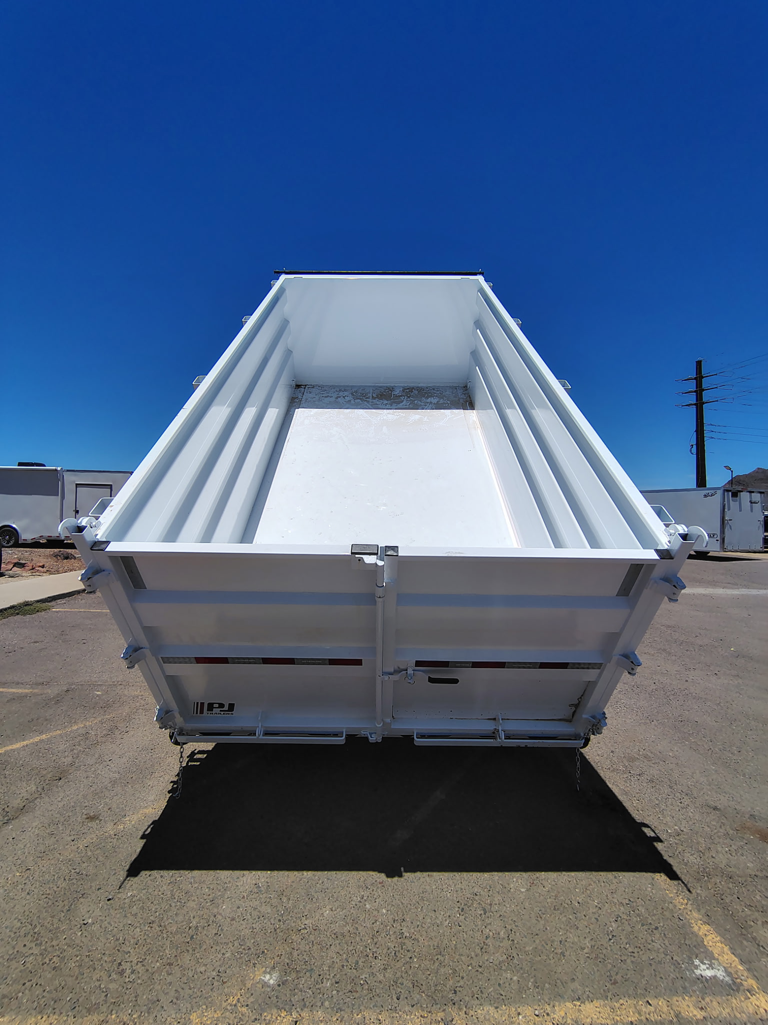14x83 Tandem Axle, 15,400 GVWR, Low Pro Dump, 48" Sides - Image 4