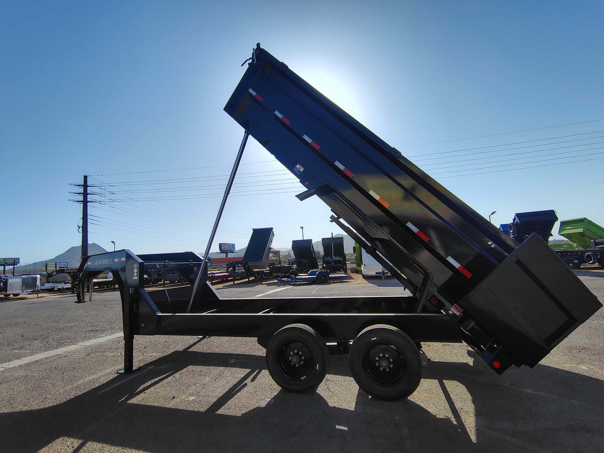 16x83 IronBull Gooseneck Dump, Tandem Axle, 22K GVWR, 36" Sides, Telescopic Cylinder, Hydraulic Jacks, 18 Ply Tires - Image 9