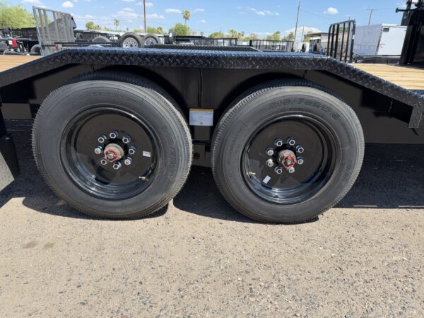 23x102 Tandem Axle, 17.6K GVWR, Wide Body Side Dump Tilt Bed, 24" Sides, Hydraulic Jack