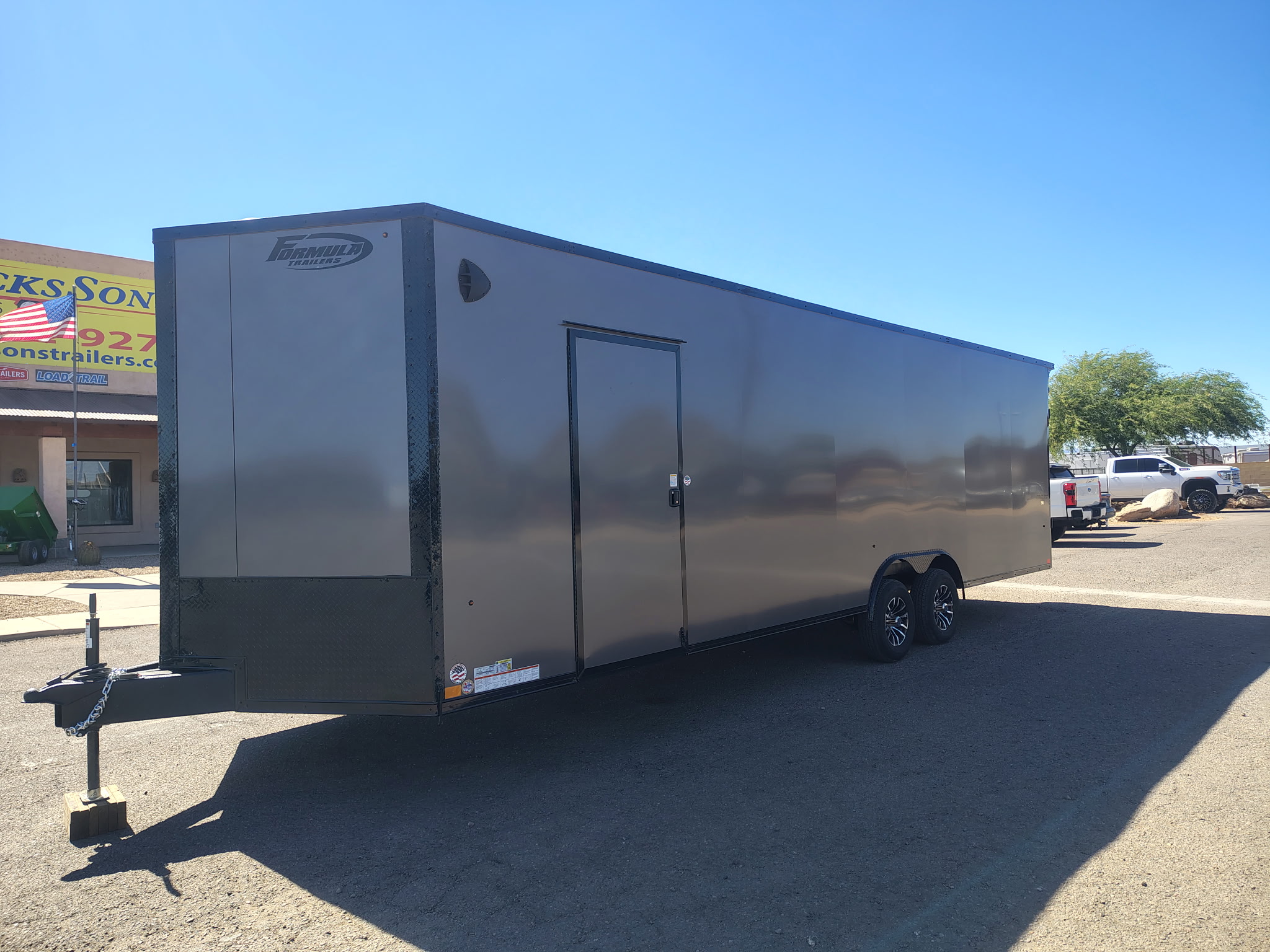 28x8.5 Conquest SE Flat Top Sloped V-Nose Enclosed Car Hauler, 10K GVWR, Ramp Door - Image 3