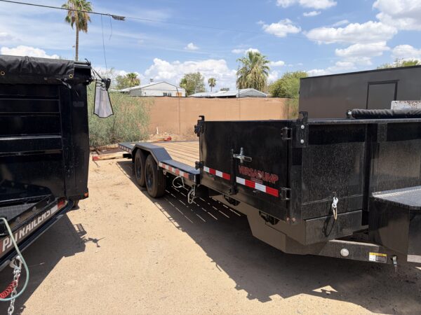 23x102 Tandem Axle, 17.6K GVWR, Wide Body Side Dump Tilt Bed, 24" Sides, Hydraulic Jack