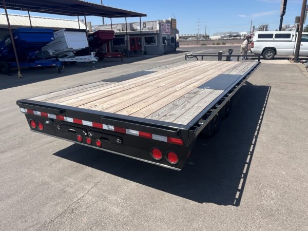20x102 Tandem Axle Deckover, 14K GVWR, Slide-In Ramps