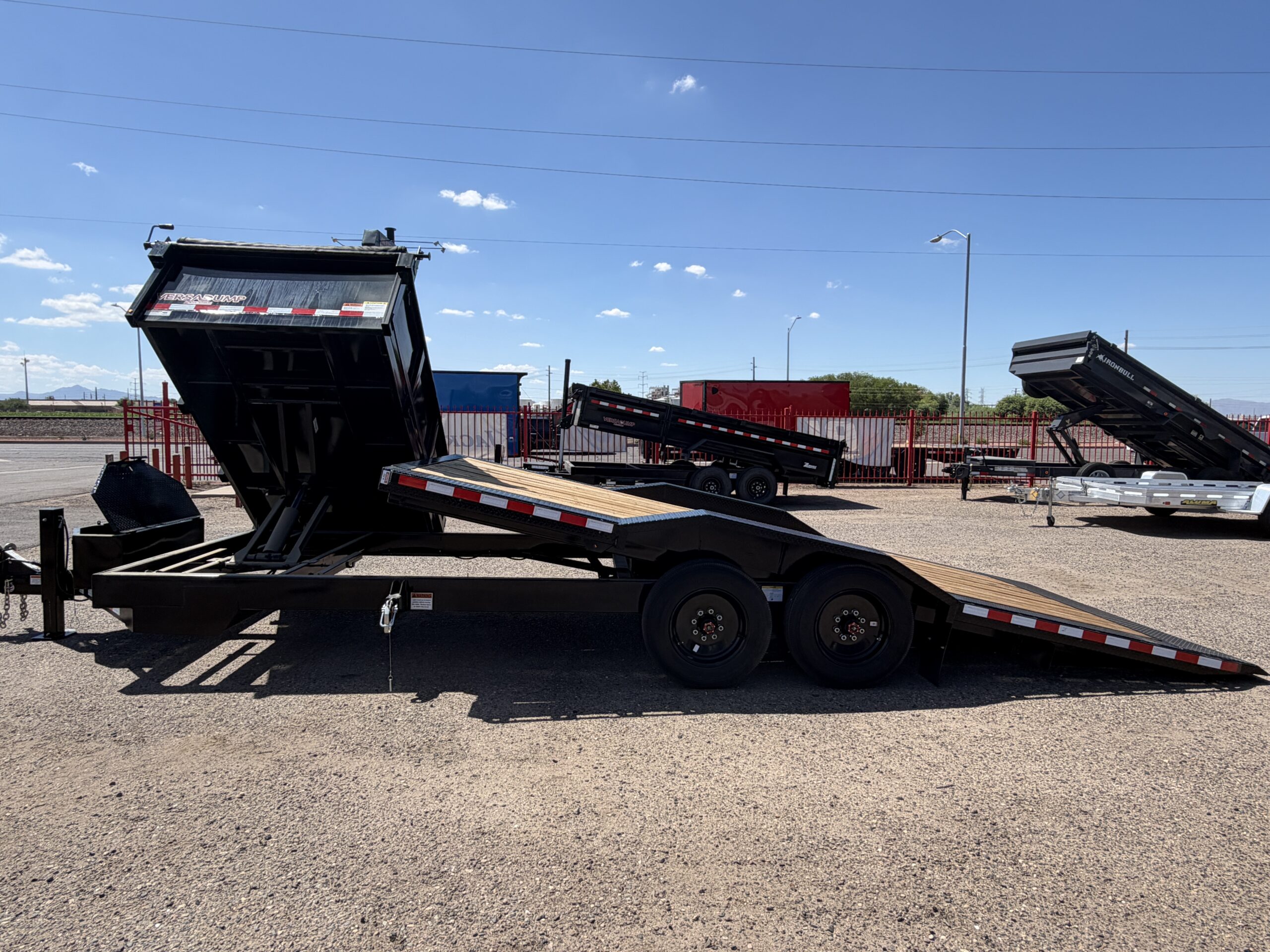 23x102 Tandem Axle, 17.6K GVWR, Wide Body Side Dump Tilt Bed, 24" Sides, Hydraulic Jack - Image 9