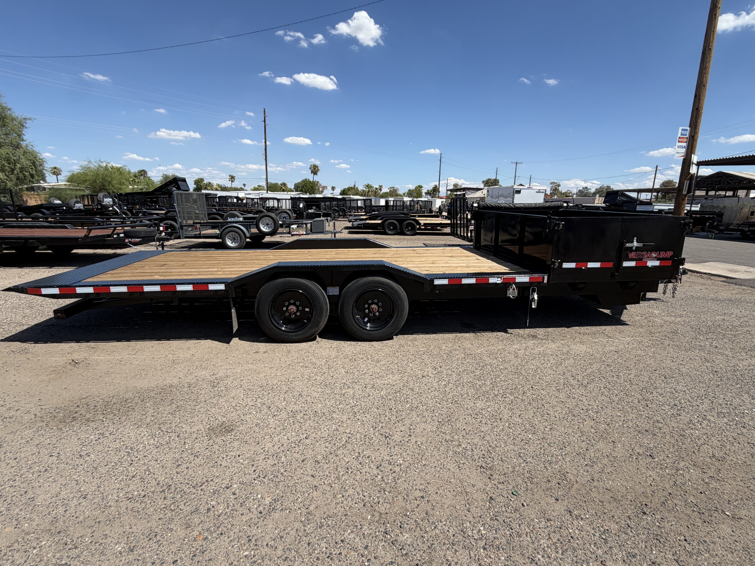 23x102 Tandem Axle, 17.6K GVWR, Wide Body Side Dump Tilt Bed, 24" Sides, Hydraulic Jack - Image 4