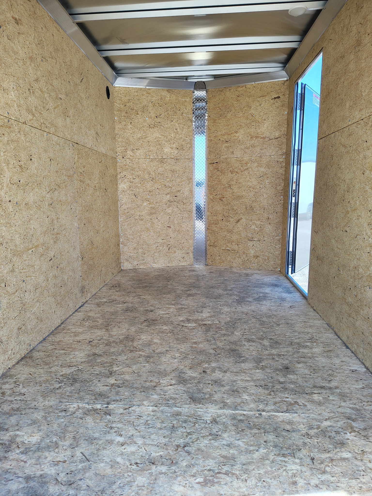 10x6 All Aluminum XLT-P Enclosed, 3K GVWR, Side Door, Ramp Door - Image 5