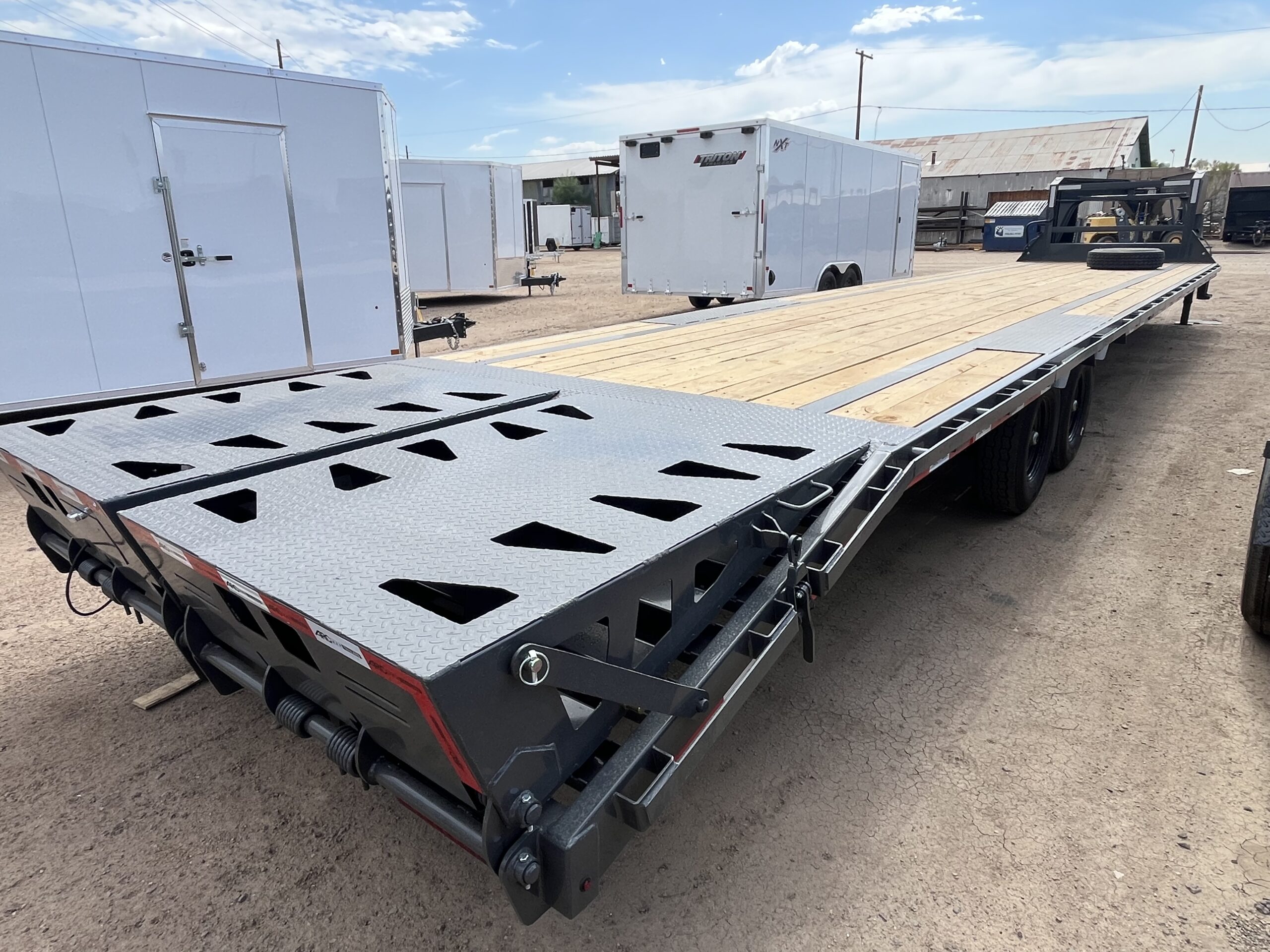 40x102 Gooseneck Flatbed Trailer, 15,680 GVWR, Mega Ramps, 14 Ply Tires - Image 4