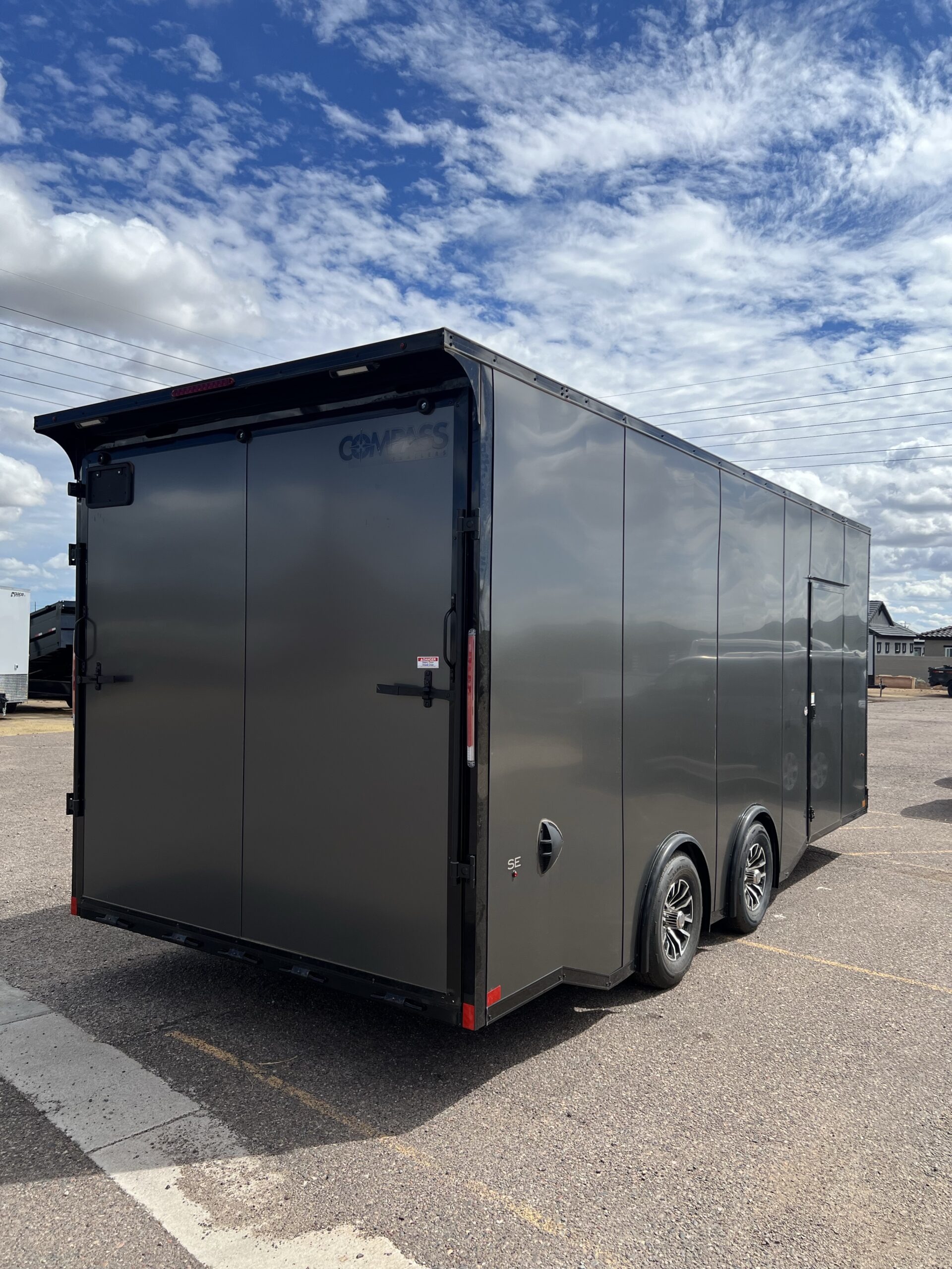 20x8.5 Jasper SE Car Hauler, 10K GVWR, White Vinyl Walls/Ceiling, Rubber Flooring, Ramp Door - Image 5