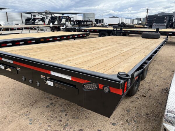 18x102 Tandem Axle Deckover Pintle, 10K GVWR, Slide In Ramps
