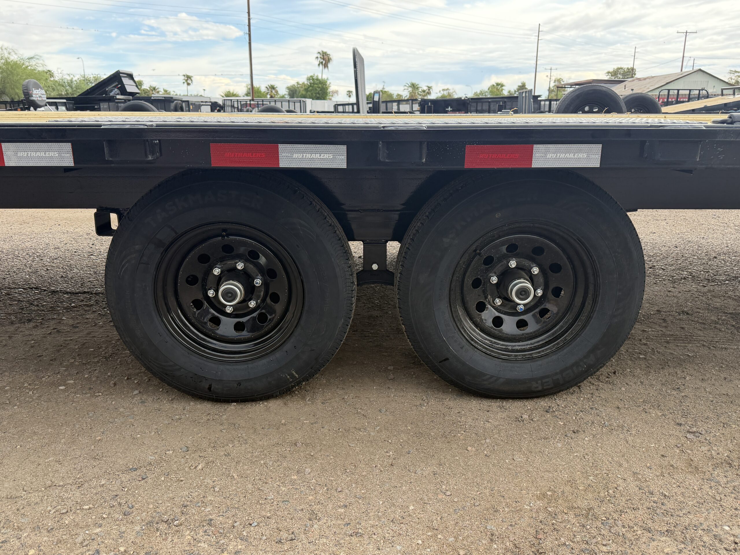 24x102 Tandem Axle Deckover, 10K GVWR, Slide In Ramps - Image 6