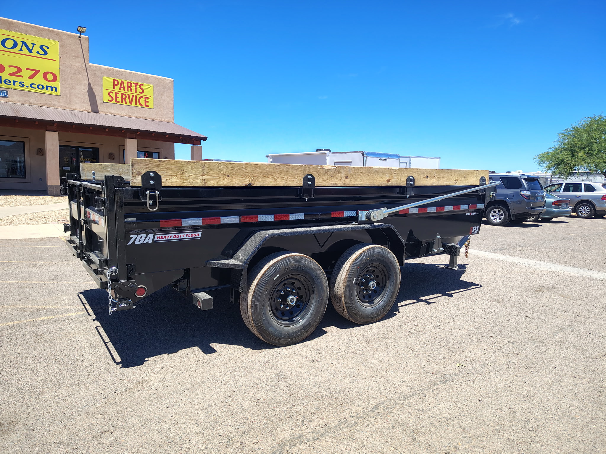 14x83 Low Pro Voyager, 14K GVWR, 24" Sides, 14 Ply Tires - Image 8