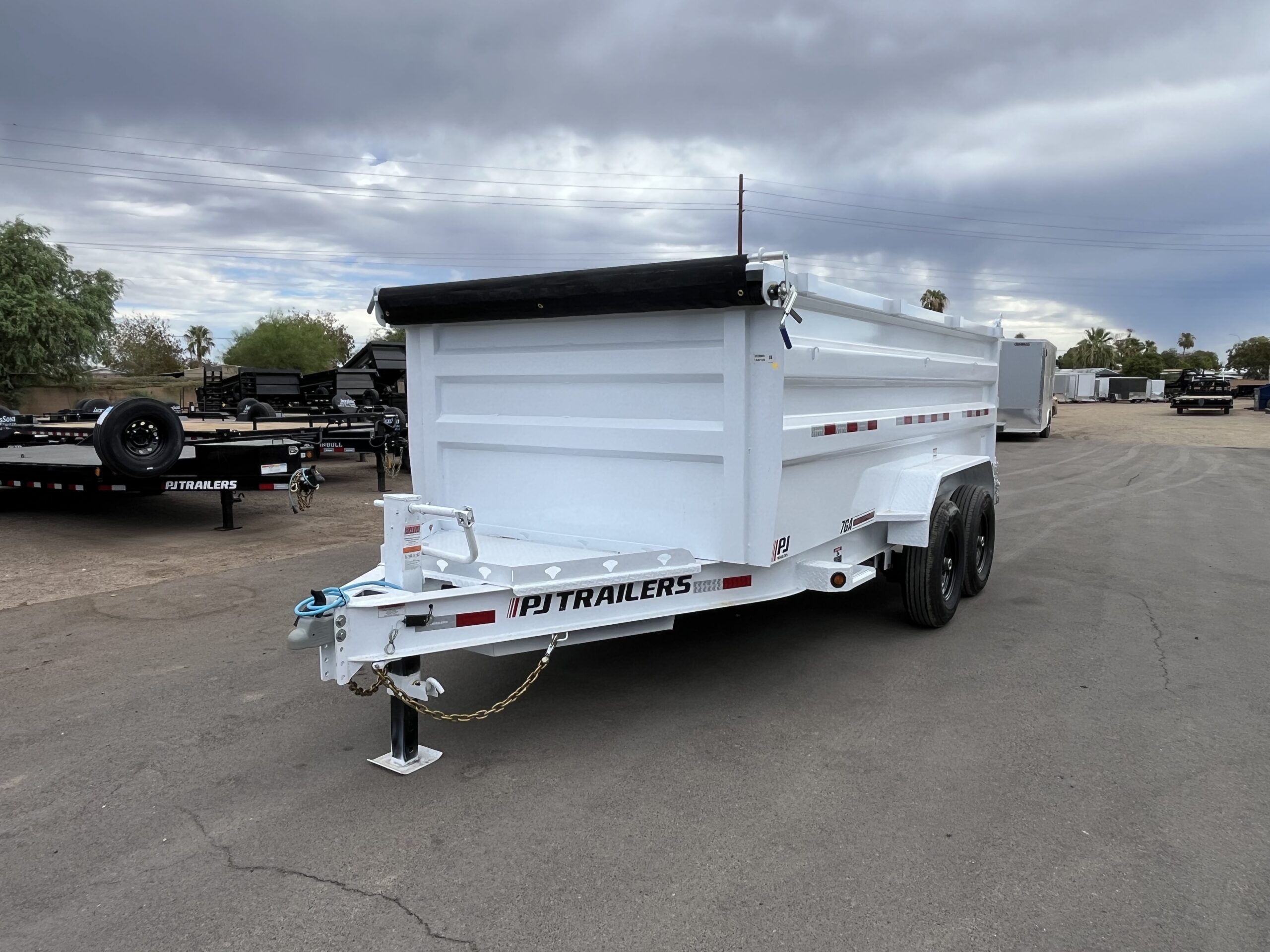 14x83 Tandem Axle, 15,400 GVWR, Low Pro Dump, 48" Sides - Image 13