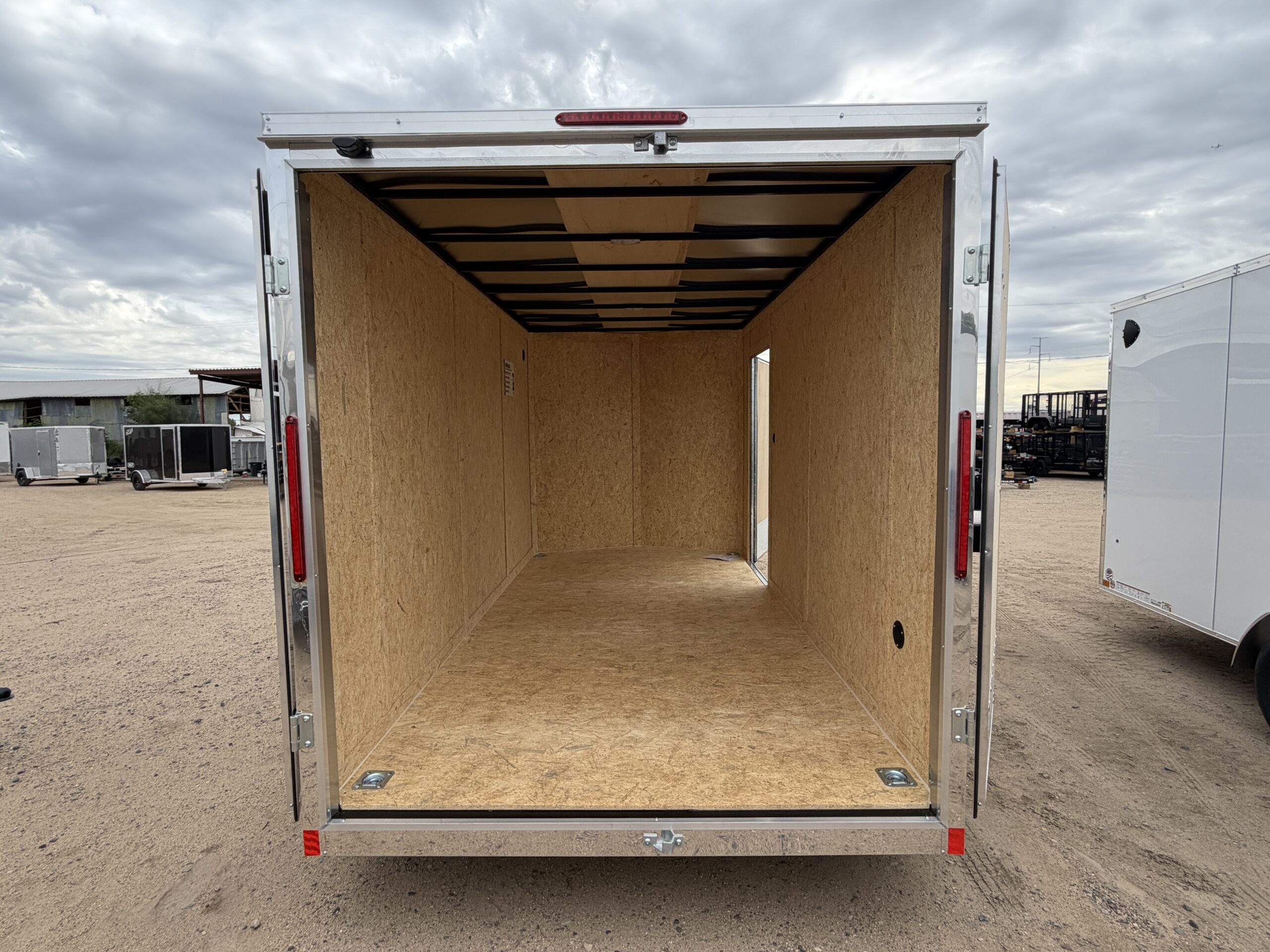 14x7 Indigo DLX, 7K GVWR, Rear Double Doors - Image 9