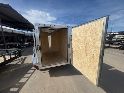 06x4 All Aluminum, NXT Enclosed, 2K GVWR, Swing Door - Image 6