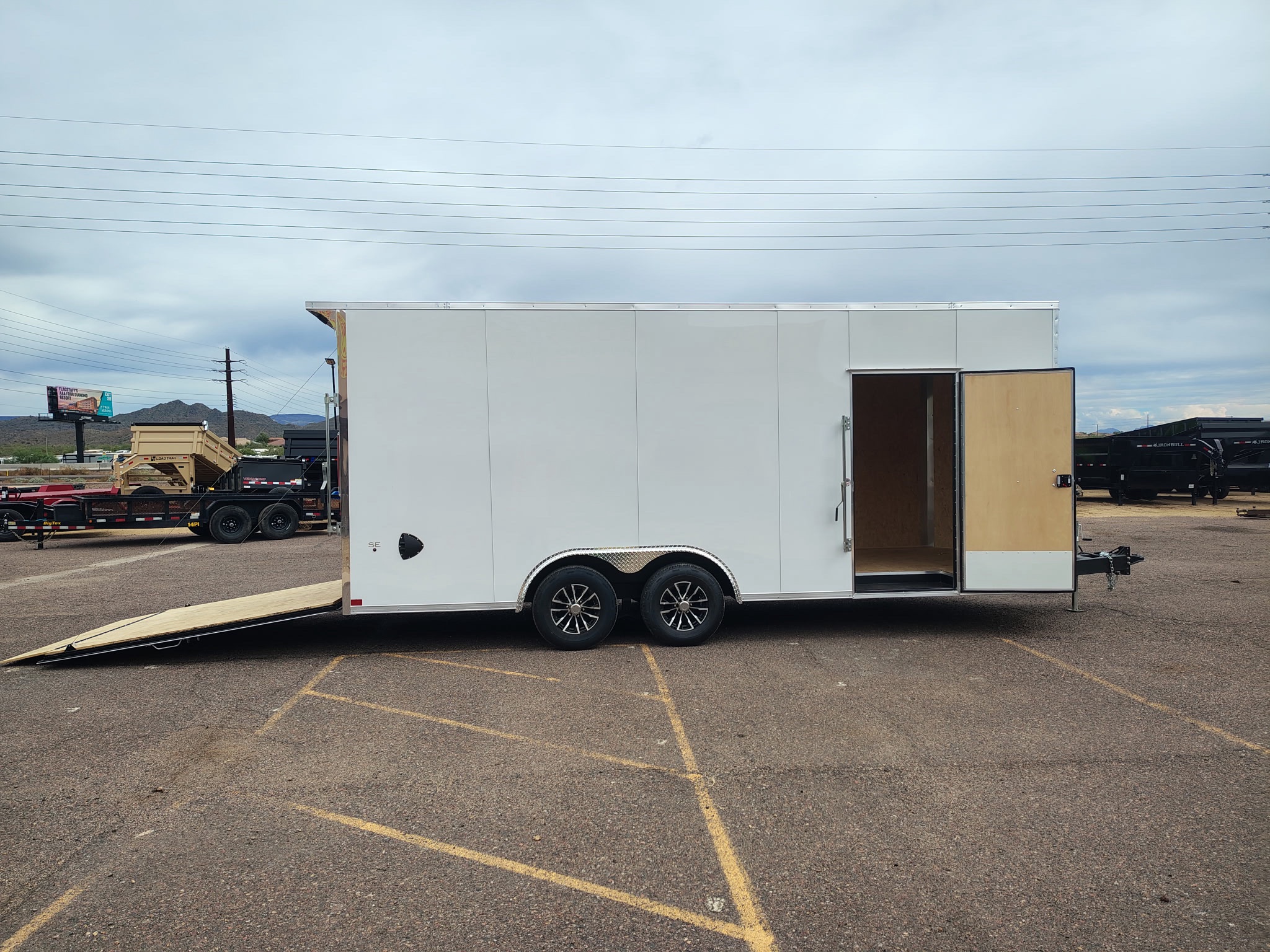 20x8.5 Jasper SE Car Hauler, 10K GVWR, Ramp Door - Image 6