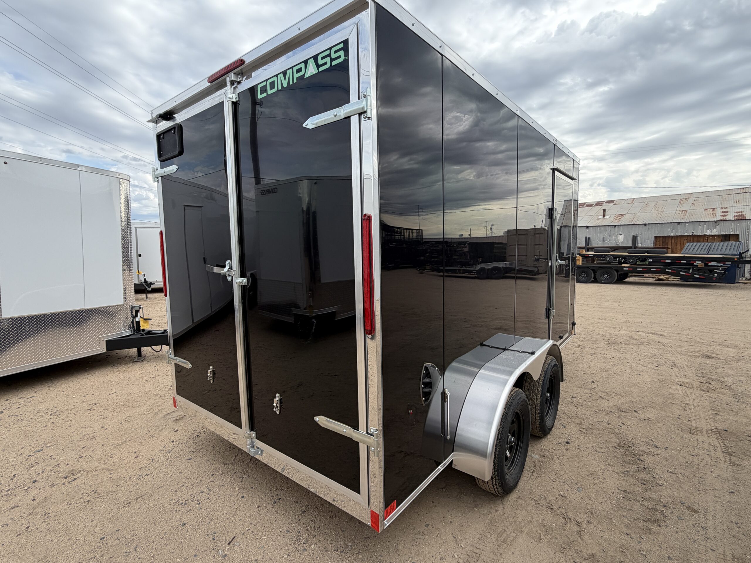 14x7 Indigo DLX, 7K GVWR, Rear Double Doors - Image 3