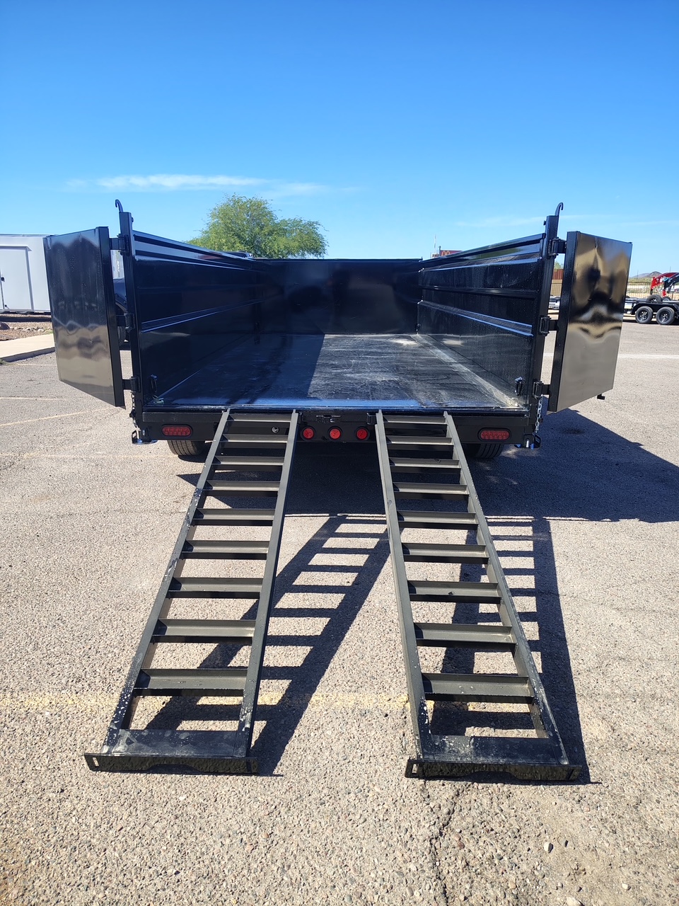 14x83 Tandem Axle, 15,400 GVWR, Low Pro Dump, 36" Sides, 14 Ply Tires - Image 2