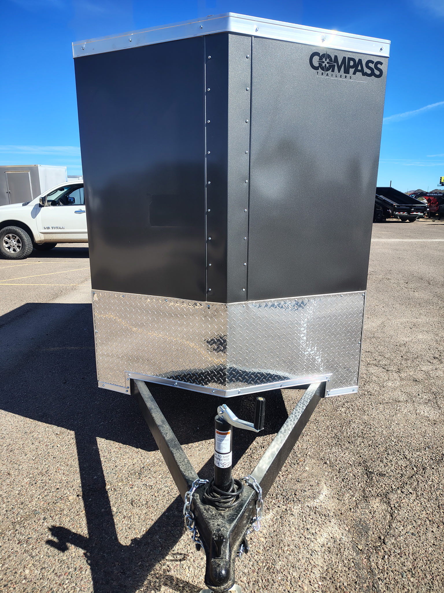 08x5 Indigio DLX, 3K GVWR, Rear Swing Door - Image 3