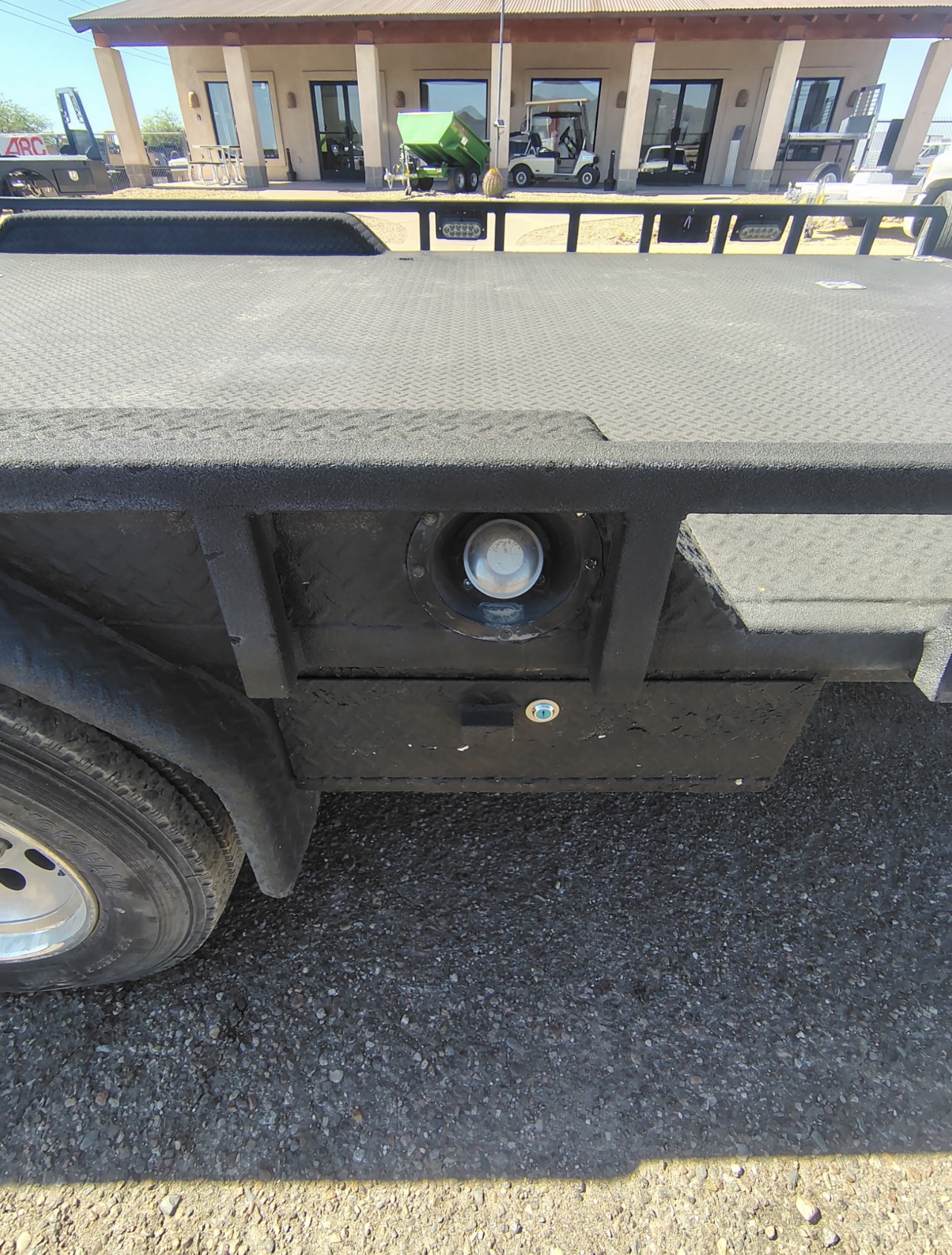 24x102" Ironbull Gooseneck, Tandem Axle, Deckover Tilt, 14K GVWR - Image 3