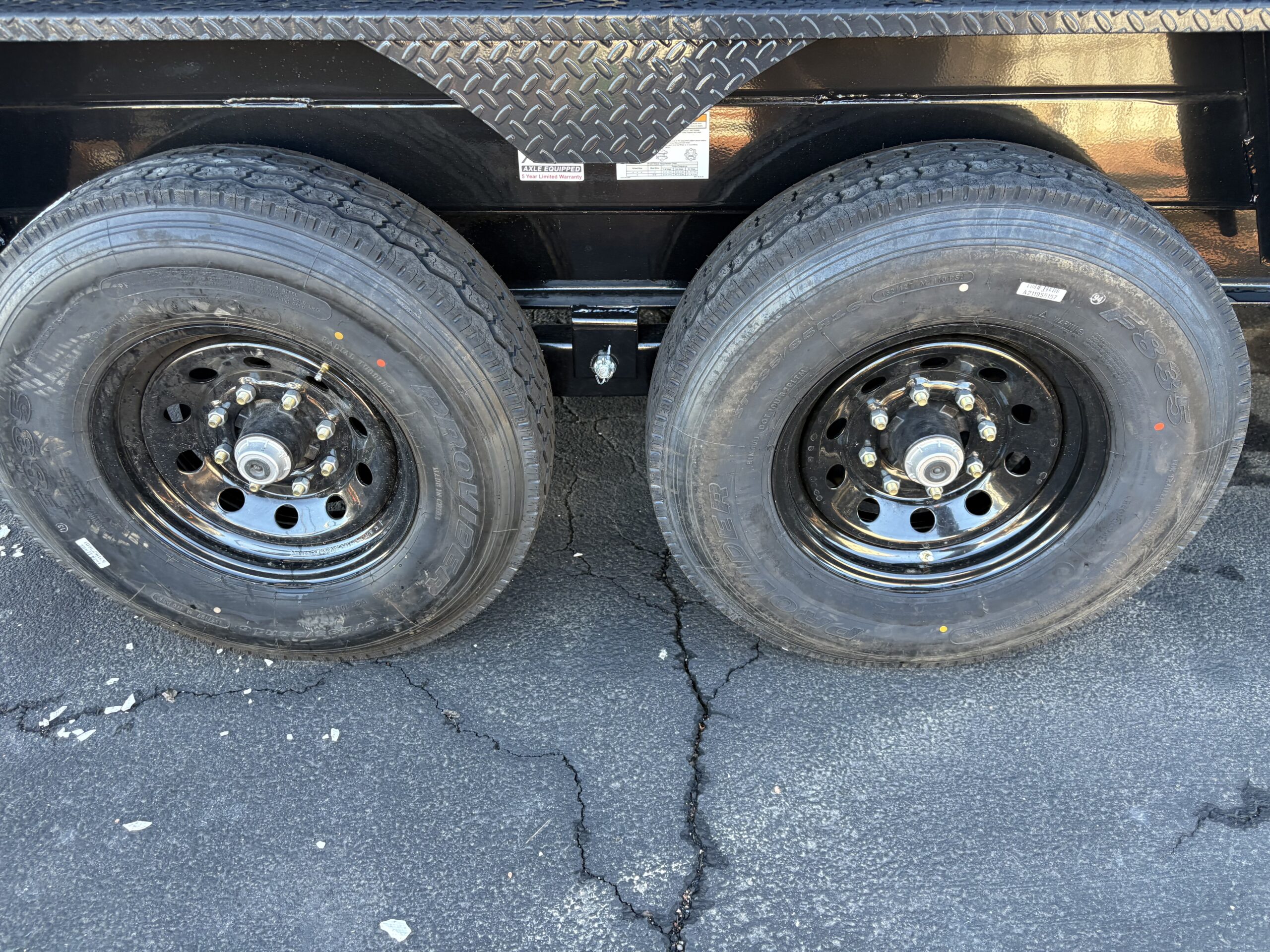 14x83 IronBull Tandem Axle Dump, 15K GVWR, 36" Sides, Solar Charger, 14 Ply Tires - Image 3